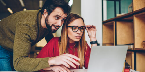 Key Pros And Cons Of A Website Building Software