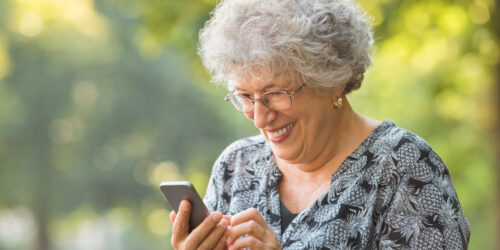 4 Questions To Ask Before Buying Jitterbug Phones For Seniors
